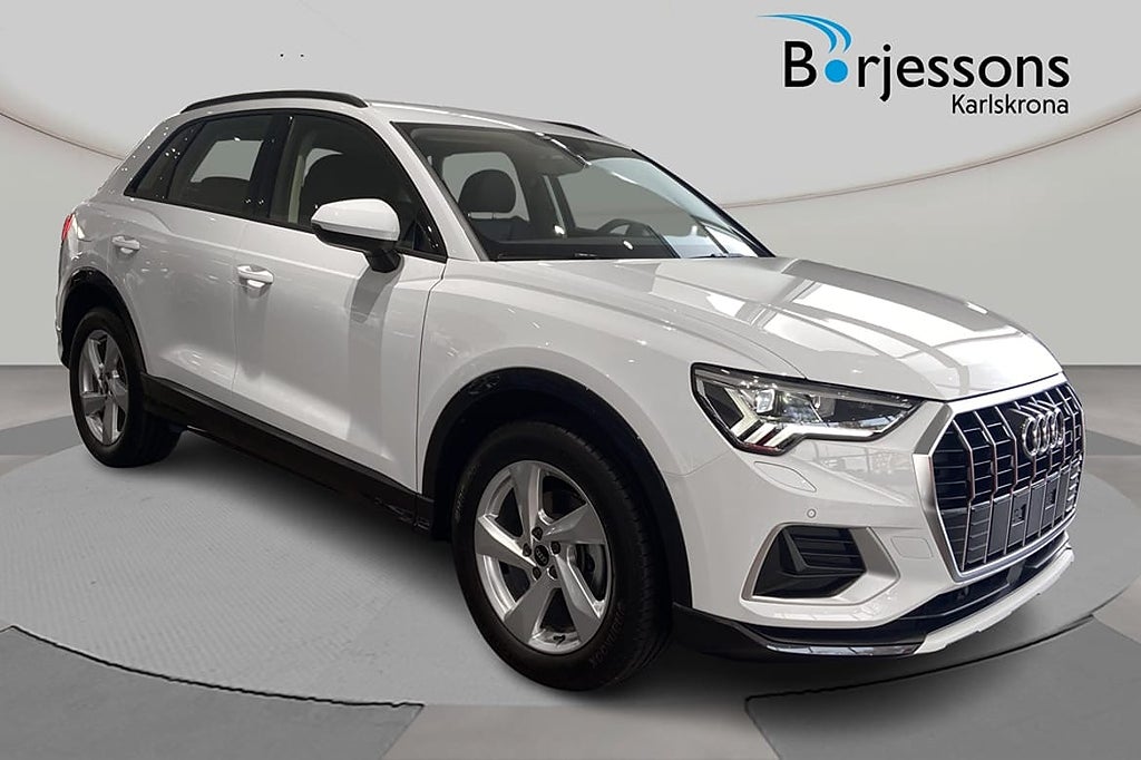 Audi Q3 35TFSI 150HK S-TRONIC Drag&Värmare Backamera Rattvärme