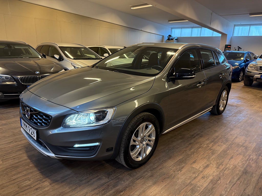 Volvo V60 Cross Country D4 Geartronic Classic, Momentum Euro 6