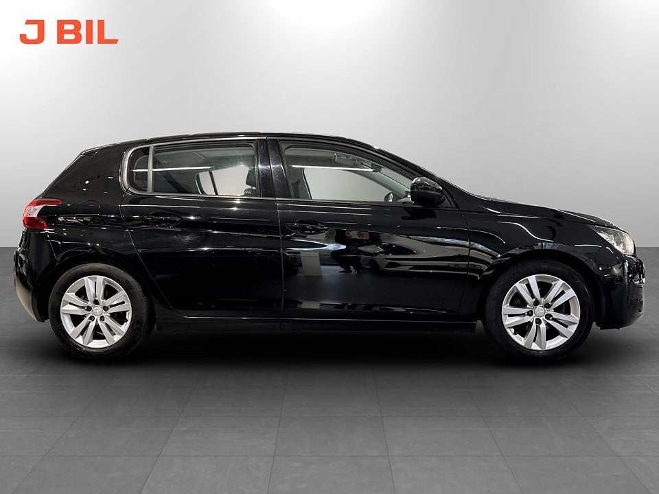 Bild på Peugeot 308 5D Active 1.6 THP 125hk PANORAMA