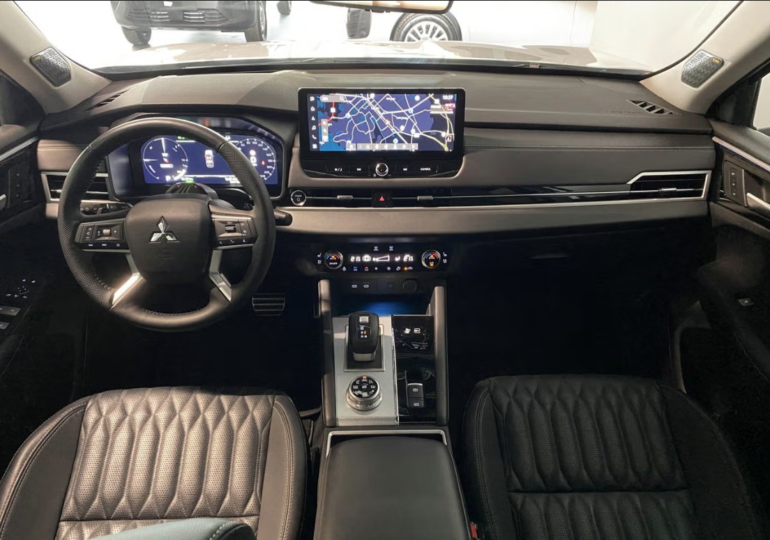Mitsubishi Outlander Instyle PHEV 2026, bild 7/43