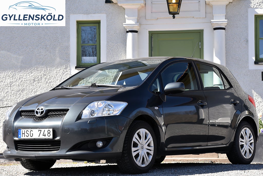 Toyota Auris 5-dörrar 124hk Automat | 6800 mil Svensksåld