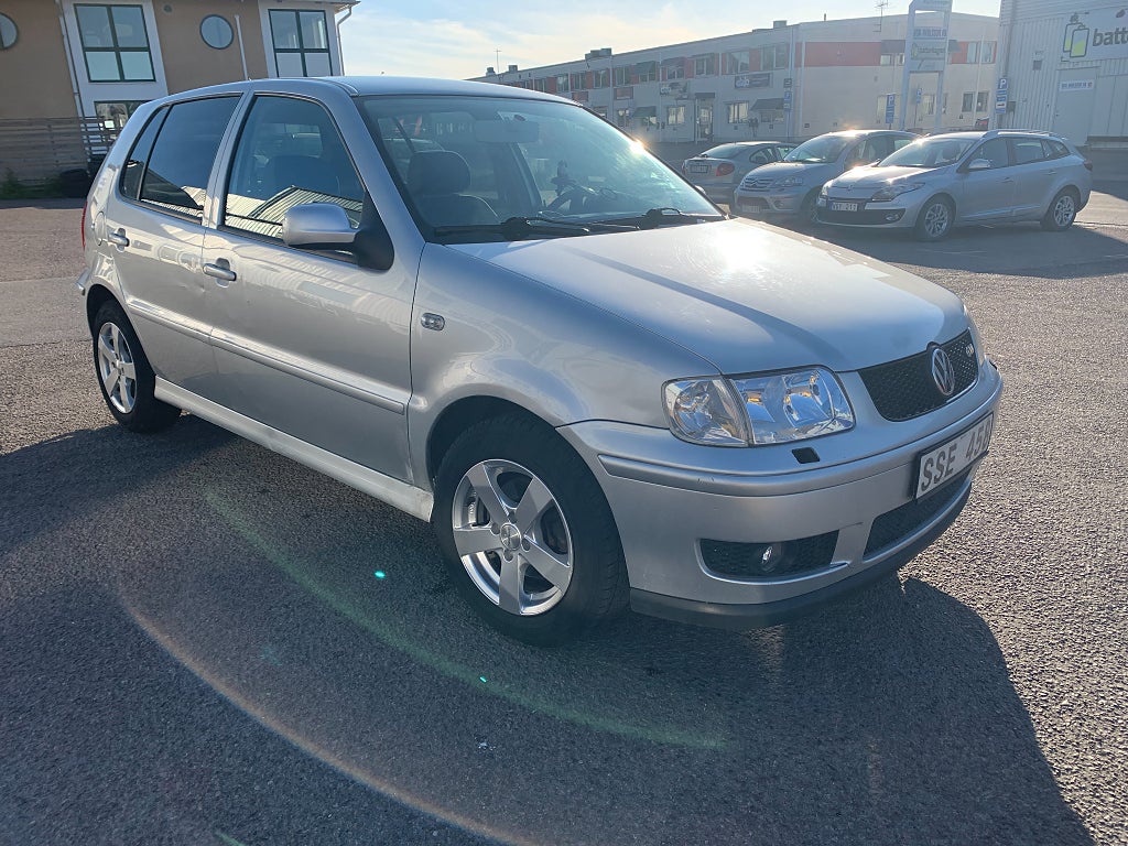 Volkswagen Polo 1.4 Comfortline servad Nybesiktad Dragkrok AC