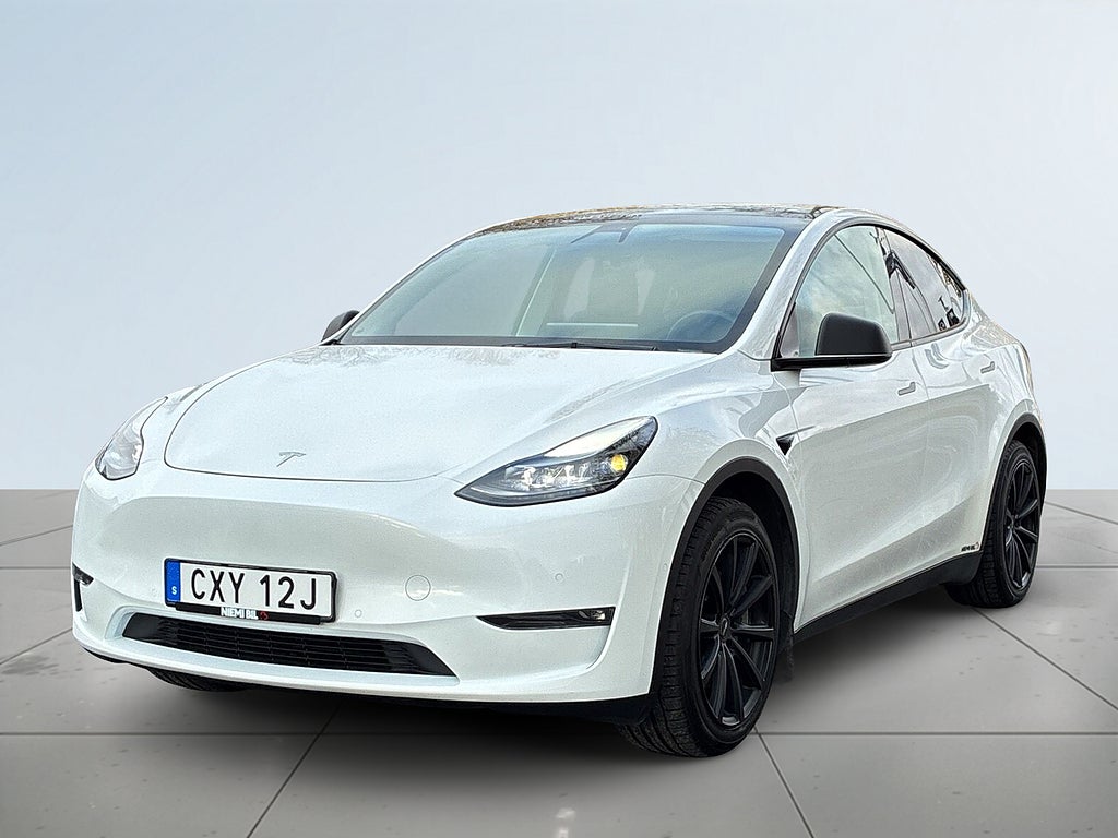 Tesla Model Y Long Range AWD Navi/Elstol/Pano/SoV-Däck/360/Rattvärm