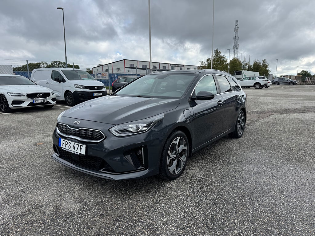 Kia Ceed SW Plug-in Hybrid 141hk Plus 2 Panorama/Drag