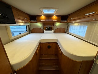 Husbil-halvintegrerad Carthago C-Line T4.9 180HK AUT 13 av 24