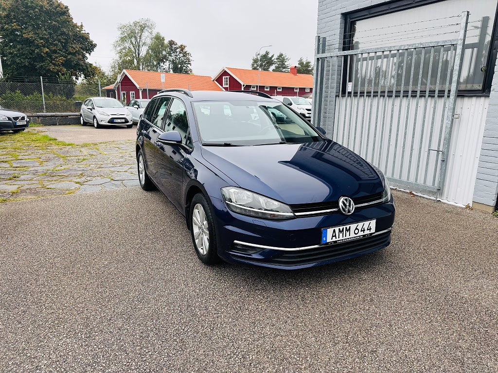 Volkswagen Golf 1.0 TSI 110HK SPORTSCOMBI / CARPLAY / DRAG