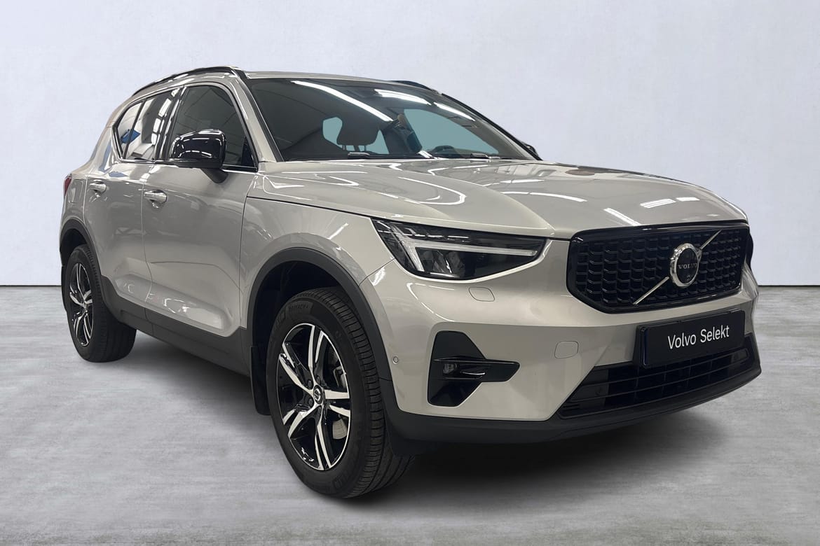 Volvo XC40 B3 FWD Bensin Plus Dark 2025, bild 6/10