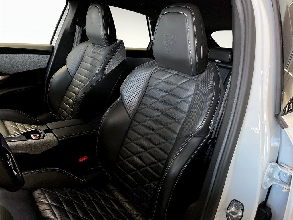 Bild på Peugeot E-3008 GT Ultimate 214hk Aut - B-KAMERA, CARPLAY,NAV