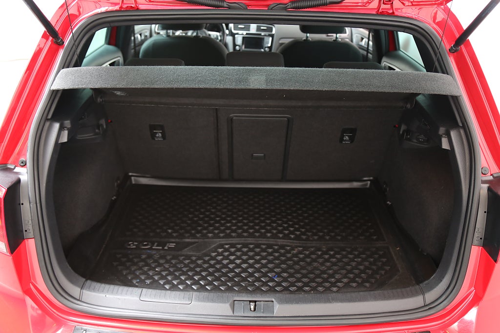 Volkswagen Golf 1,4 TSI 140hk GT R-Line 5-dörrar Kamera Motorv Drag 2015