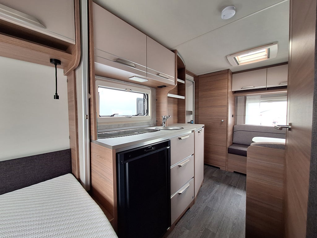 Knaus Sport 420 QD Dubbelbädd