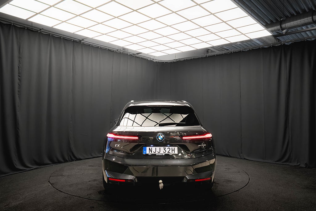 BMW iX xDrive50 PANO SKY LASER DRAG 360° H/K HUD 21'' MOMS