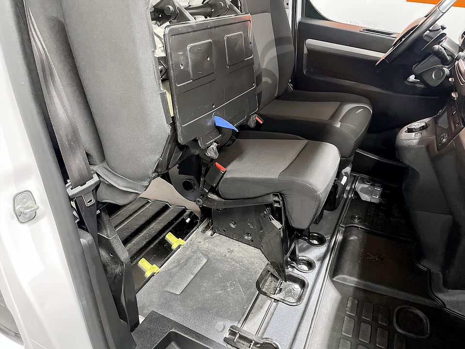 Bild på Peugeot Expert PRO+ 2.0 BHDi 145hk Aut L3 B-KAMERA DRAG