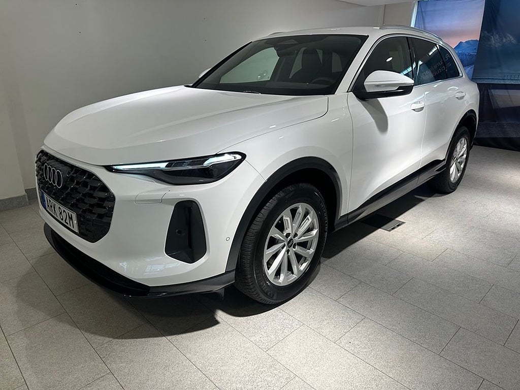 Audi Q5 TDI 204hk quattro S-Tronic / Värmare & Drag  Omg Lev