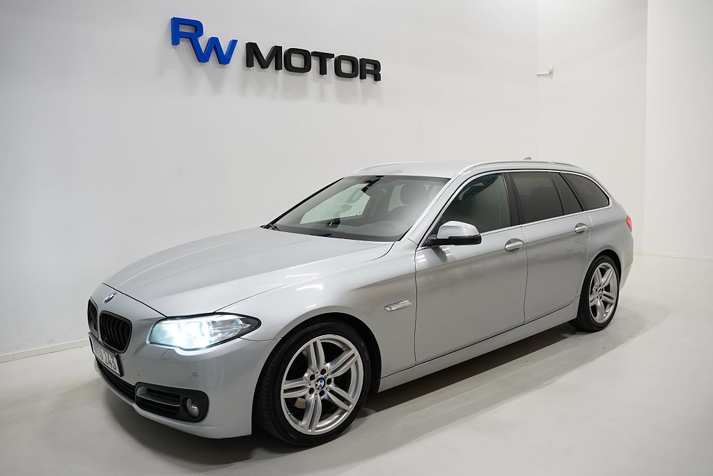 BMW 520d xDrive Touring 190hk HIFI B-kamera D-värmare Drag Skinn