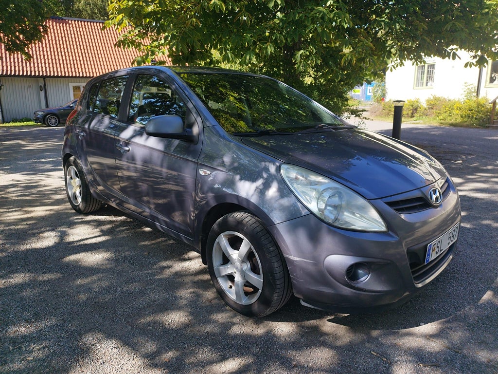 Hyundai i20 5-dörrar 1.4 Select Euro 4, Ny besiktad, Dragkrok
