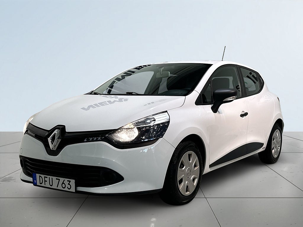 Renault Clio 1.2 73hk Kamrem bytt Farthållare S/V-hjul
