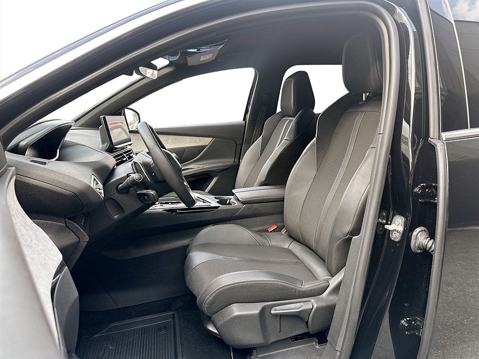 Bild på Peugeot 3008 GT 1.2 PT 130hk Aut - B-KAMERA, BACKSENSORER