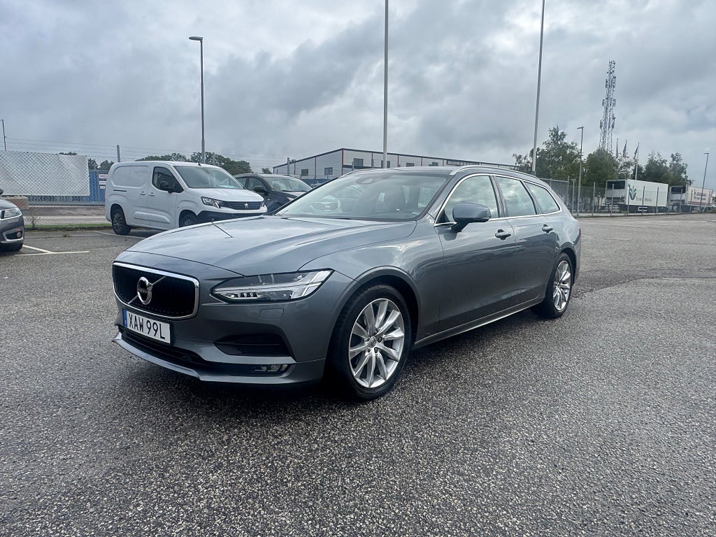 Volvo V90 D4 190hk Momentum Advanced SE II Läder/Navi/Drag