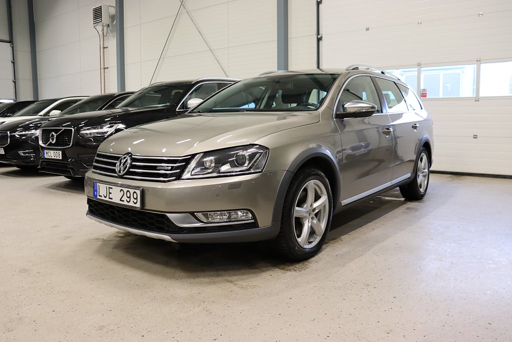 Volkswagen Passat Alltrack 2.0 TDI 4M 1-Ägare Drag B-Kamera D-Värm 177hk