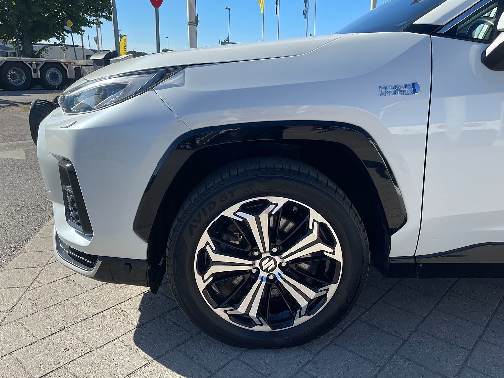 Suzuki Across Plug-in Hybrid 2.5 PHEV E-CVT Inclusive 306 hk