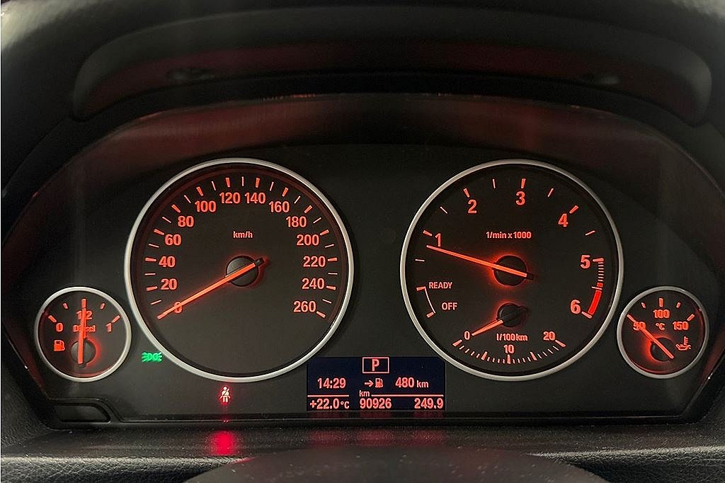 BMW 320 D F30, Automat, Comfortpkt, siktpkt, 1 BRUKARE