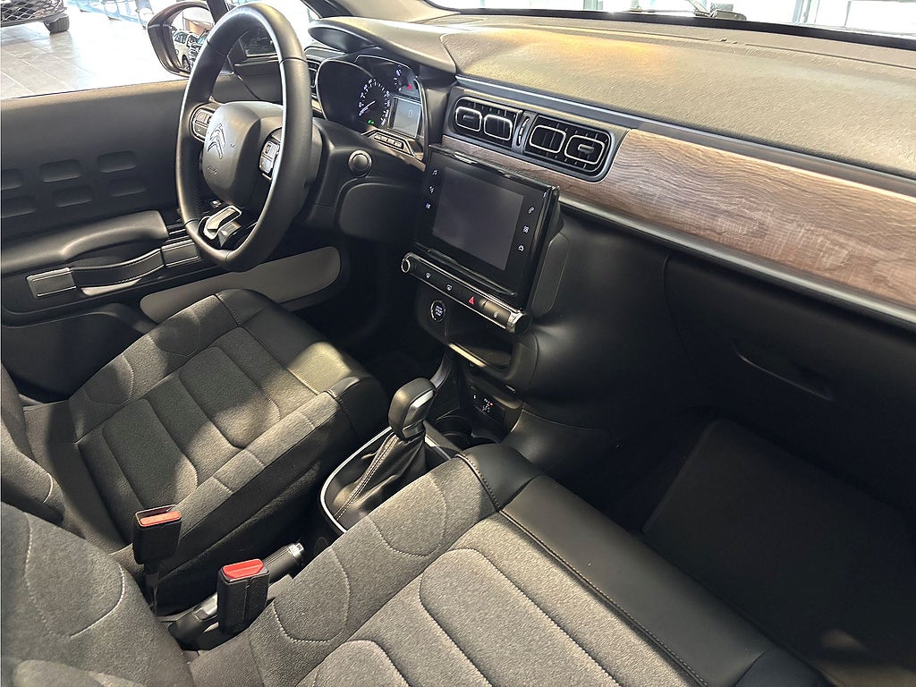 Bild på Citroën C3 Shine 1.2 PT 110hk Aut - CARPLAY, BACKSENSORER