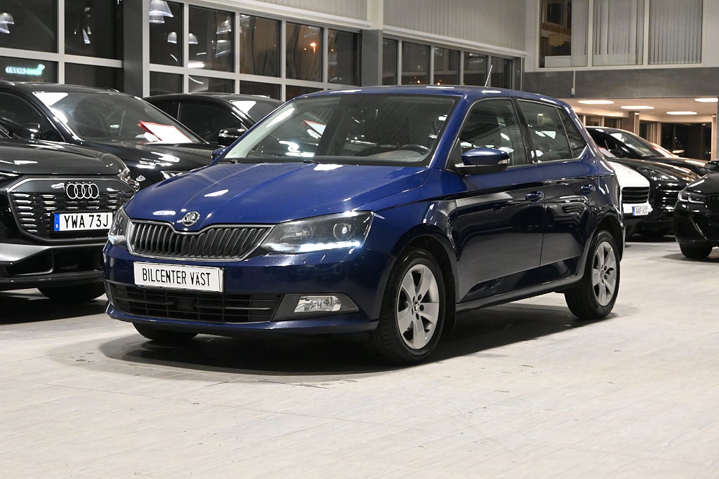 Skoda Fabia 1.0 TSI Style Car play Årsskatt 360kr Sv-såld
