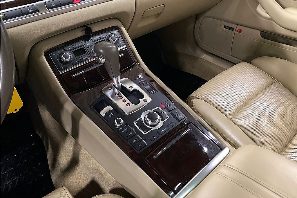 Audi A8 L 6.0 W12 quattro, 450hk, låg mil, Xbox m skärmar bak,