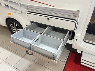 Husbil-integrerad Kabe TM I 760 LGB 11 av 31