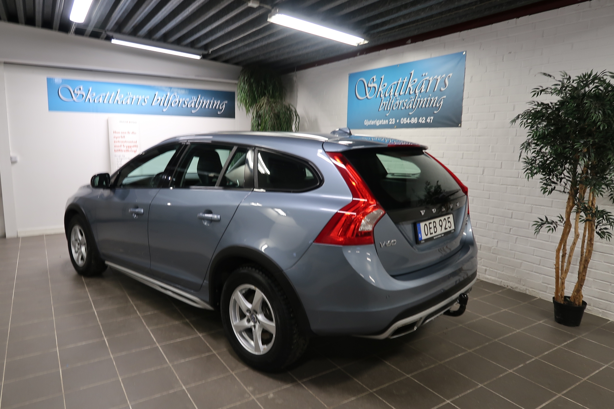 Volvo V60 Cross Country 2017, bild 2/36