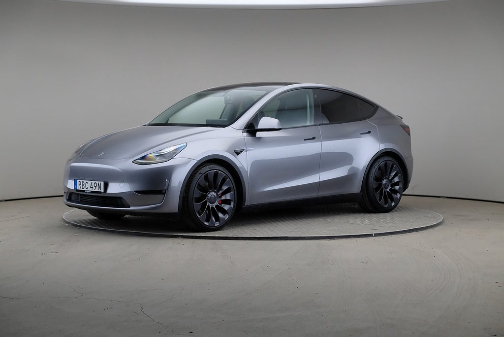 Tesla Model Y Performance 534hk AWD Drag