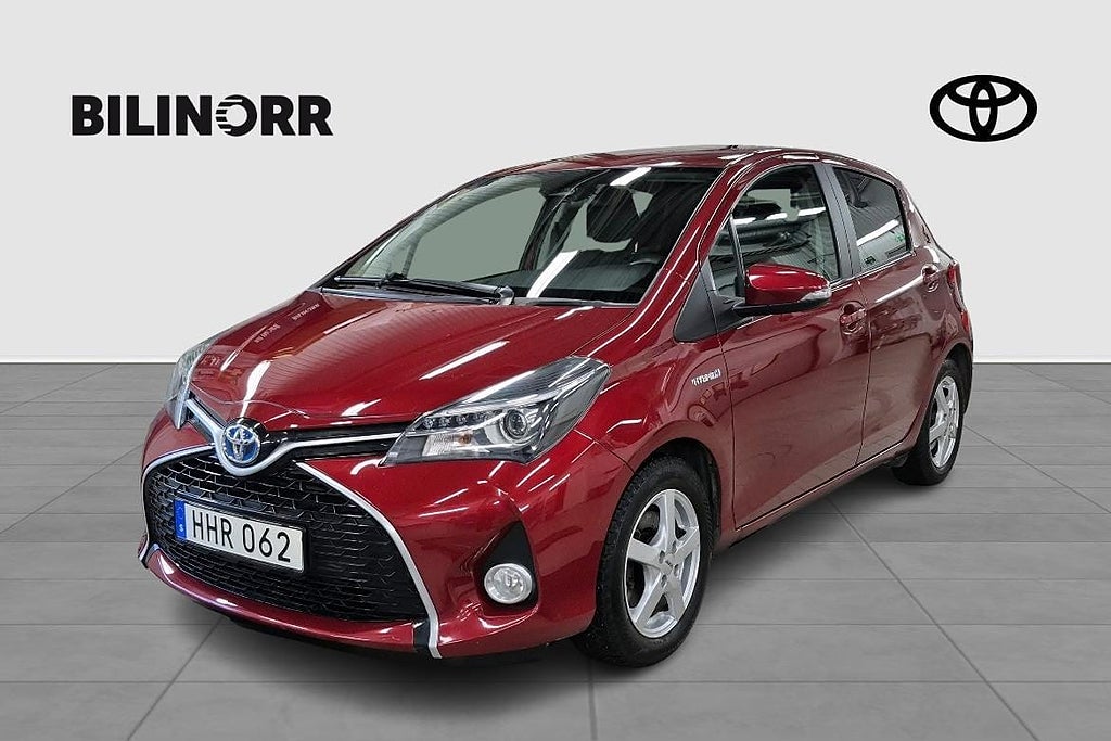 Toyota Yaris 1,5 HSD 5-D HYBRID INTENSE EDITION | VHJUL |