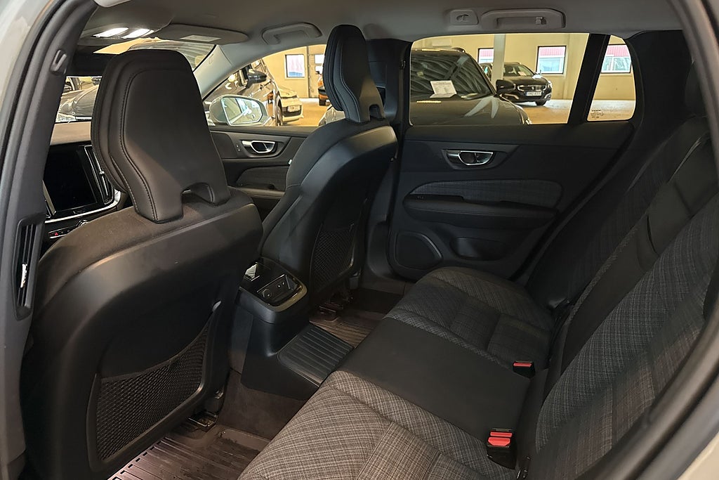 Volvo V60 Recharge T6 AWD AUT Drag V-hjul Kamera Google Värmare miniatyr 16