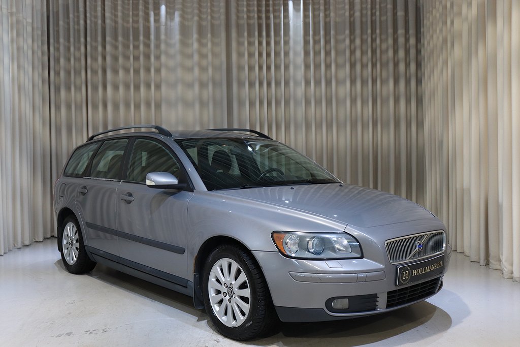 Volvo V50 2.4 Automatisk 140HK Kinetic Drag En Ägare