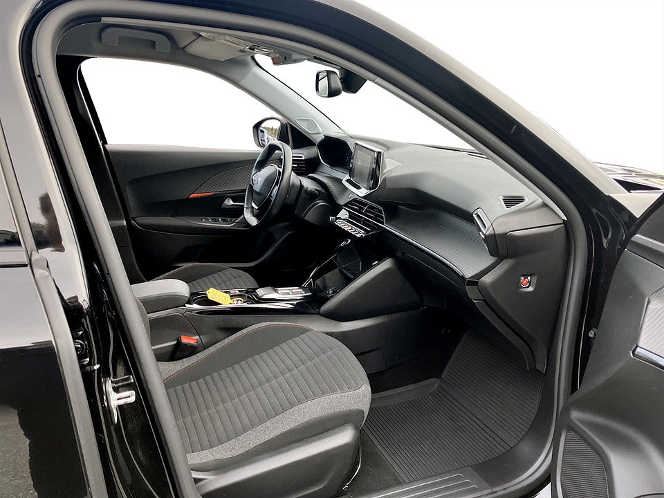 Bild på Peugeot e-2008 Active 50 kWh 136hk Aut BACKSENSORER
