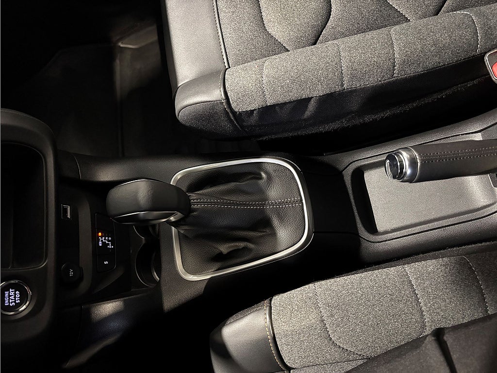 Bild på Citroën C3 Shine 1.2 PT 110hk Aut - CARPLAY,FARTHÅLLARE