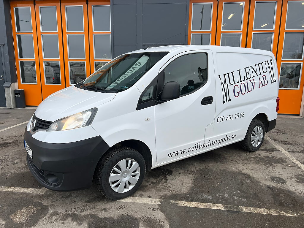 Nissan NV200 Van
