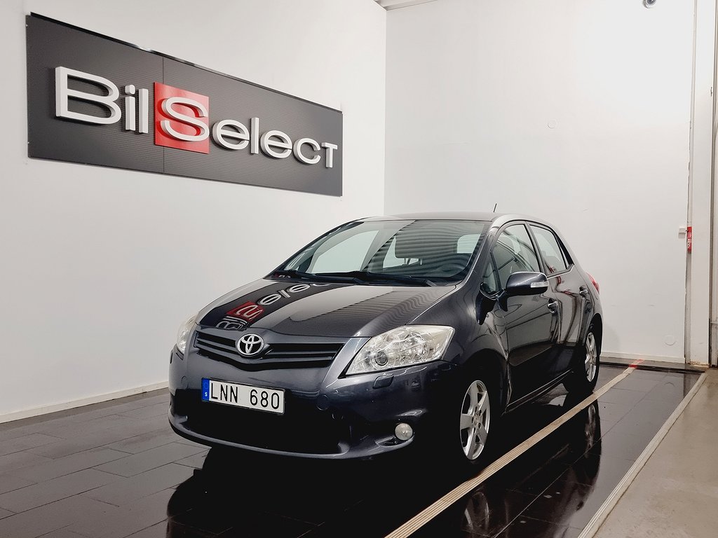 Toyota Auris 5-dörrar 1.6 Valvematic Plus 6 Växel 2 Ägare