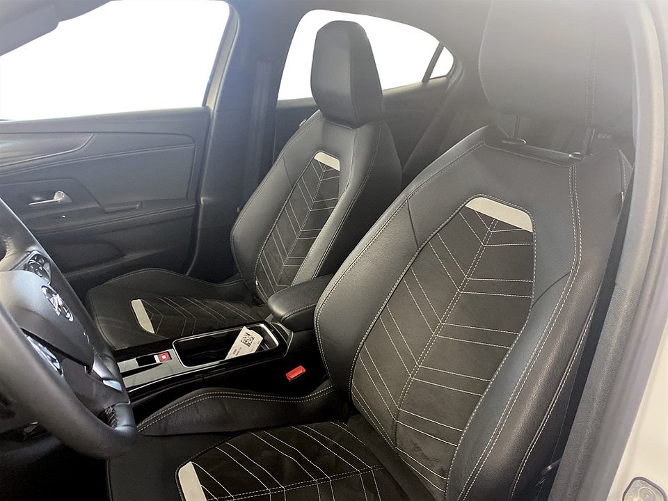 Bild på Opel Mokka Ultimate 1.2 Turbo 130hk Aut B-KAMERA CARPLAY