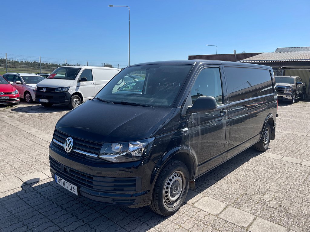 Volkswagen Transporter T6 2.0TDI LÅNG 3-SITS DRAG VÄRMARE 2-ÅRS GARANTI