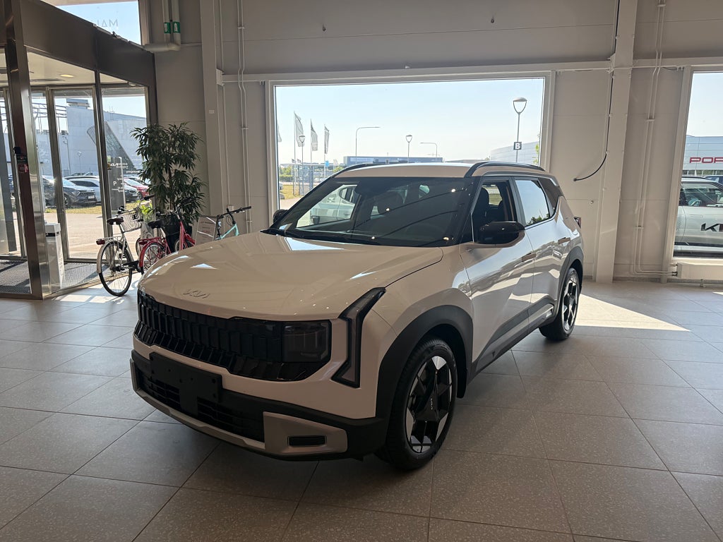 Kia Seltos Advance Automat 180hk OMG Lev