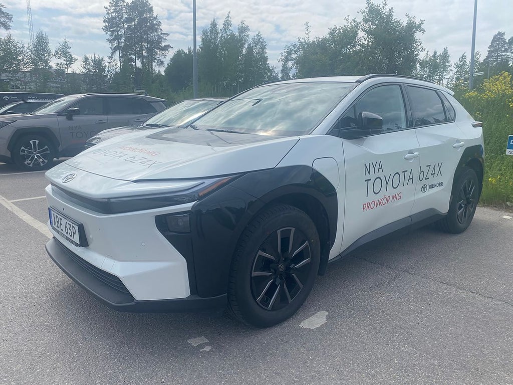 Toyota bZ4X 