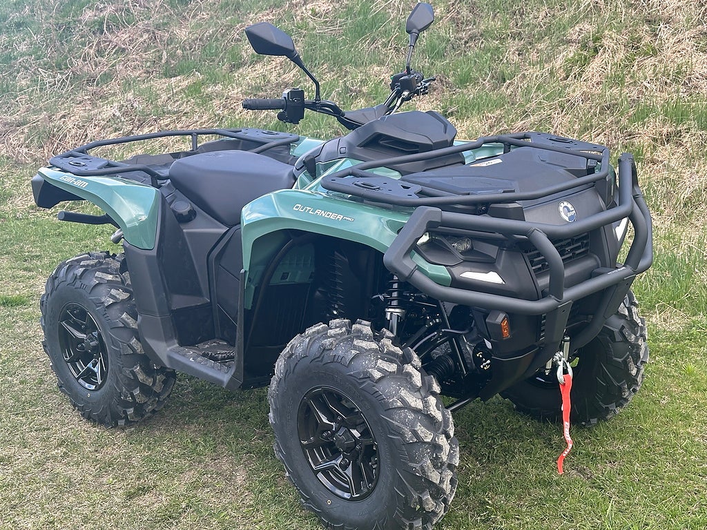 Can-Am Outlander Pro HD7
