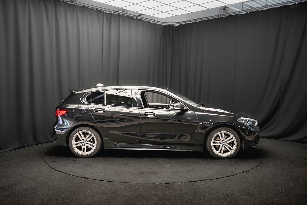 BMW 118I M Sport KAMERA COCKPIT ADAPTIV-FARTHÅLLARE M-STOLAR