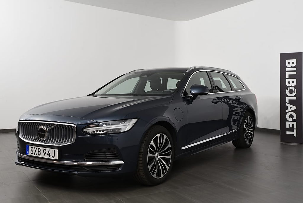 Volvo V90 Recharge T6 Core Edition/Rattvärme/Navigation