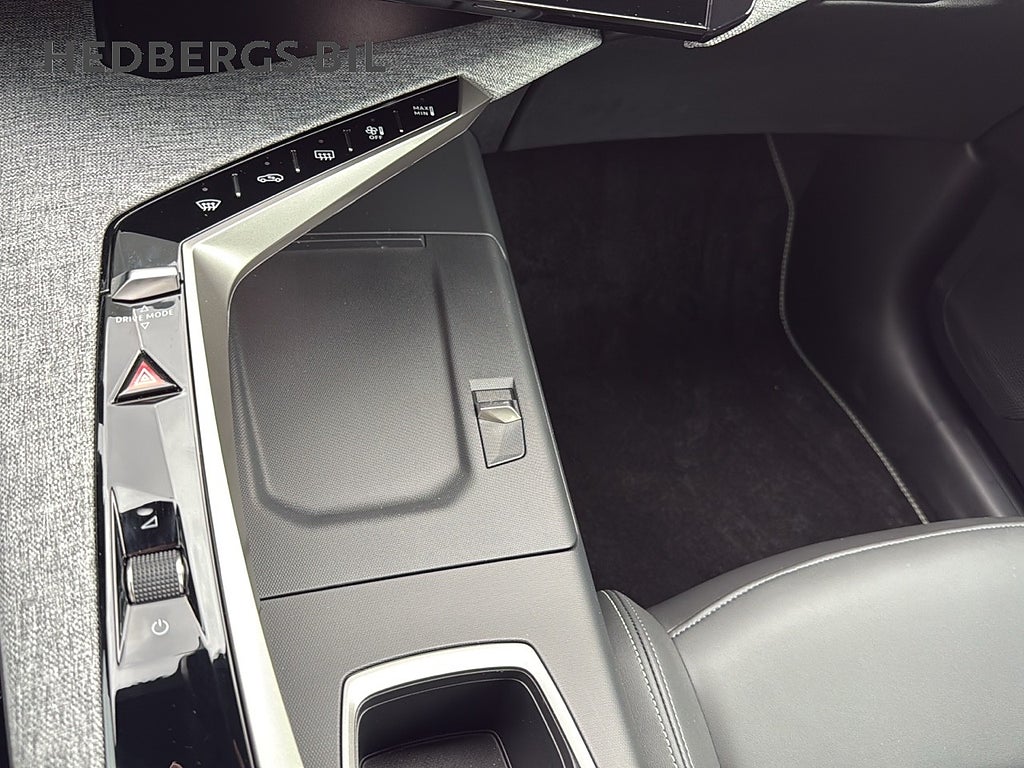 Peugeot 3008 GT HYBRID AUT     ( DEMOBIL ) thumbnail