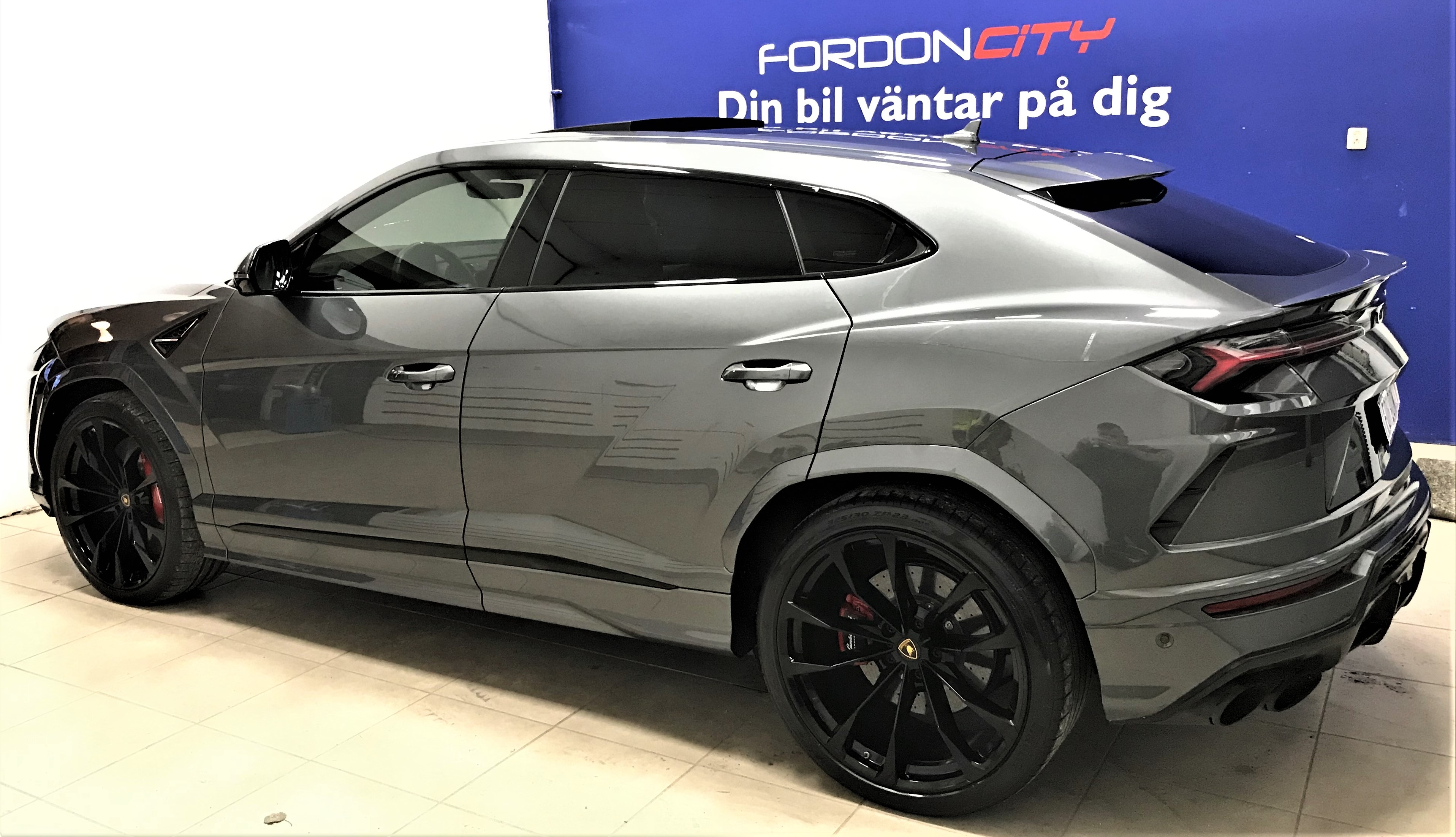 Lamborghini Urus 2019, bild 3/58
