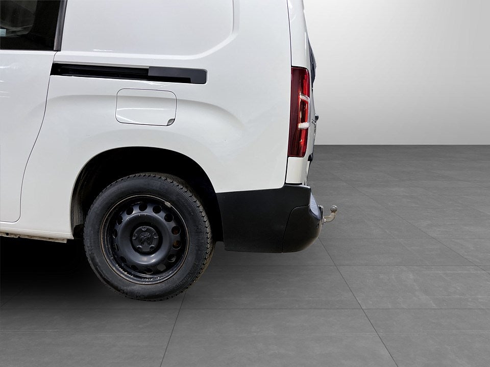 Bild på Peugeot Partner PRO Crew Cab 1.5 BHDi 100hk - DRAG, P-SENSORER