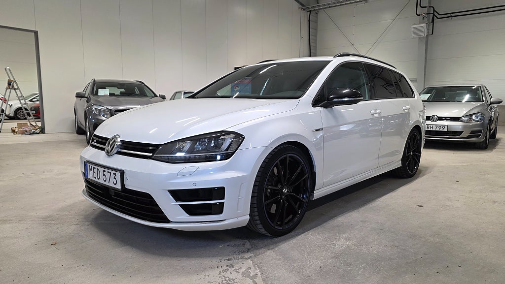 Volkswagen Golf Sportscombi R 2.0 TSI BMT 4Motion *300 hk