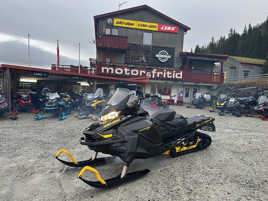 Ski-Doo Tundra LE 600 EFI -26 